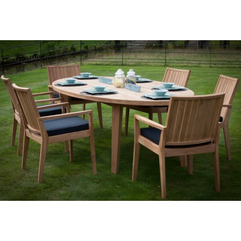 Table ovale de jardin en vieux teck massif, modèle Oakland Table ovale de jardin en vieux teck massif, modèle Oakland