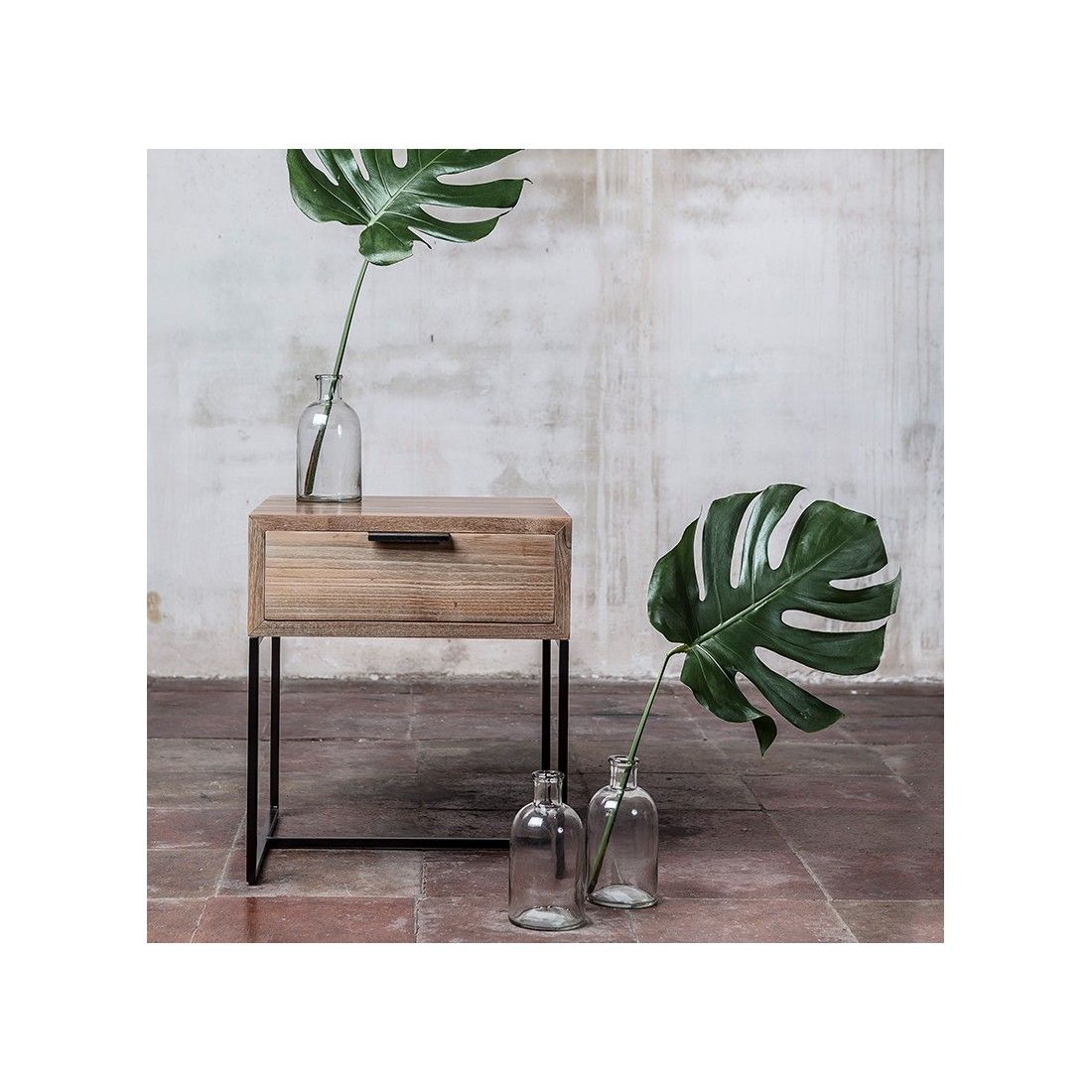 Petite table en teck et métal avec tiroir 40x40 cm Banjar