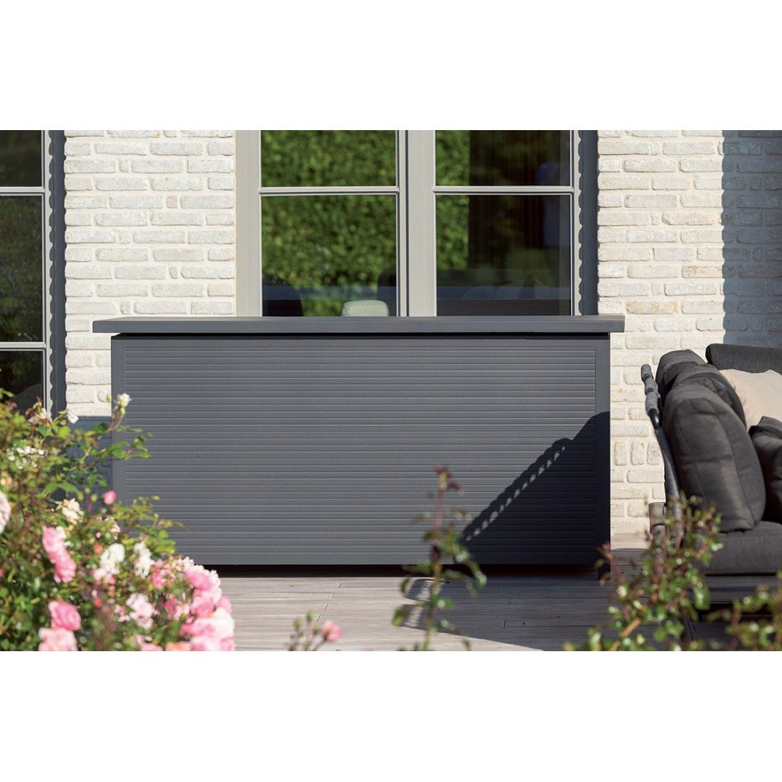 Grand coffre de jardin en aluminium ton charcoal