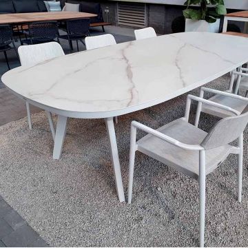 Grande table de jardin 260x120 cm avec un plateau en céramique blanche, Mali