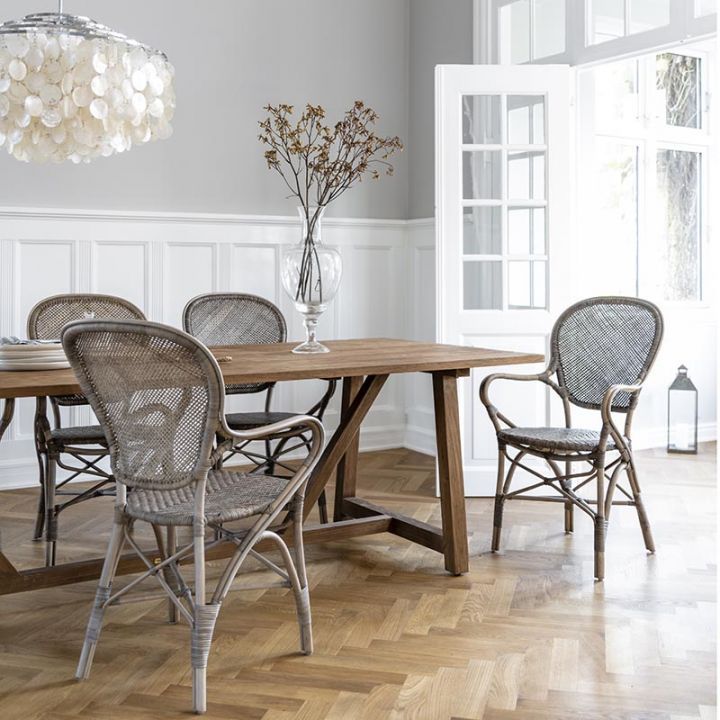 Fauteuil en rotin naturel type médaillon, Rossini