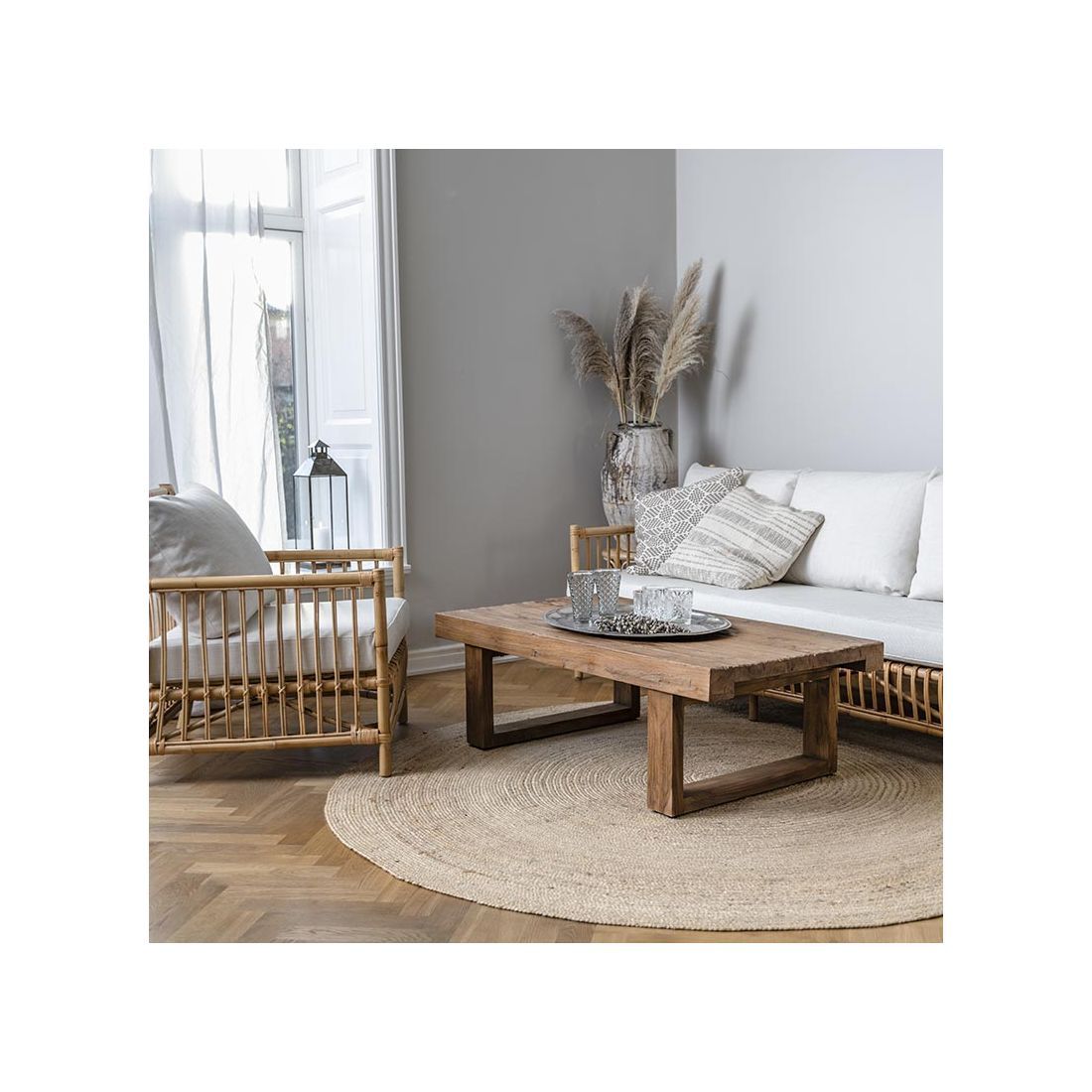 Table basse en teck ancien 130 cm Alexander