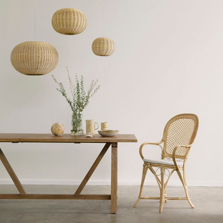 Table intérieure en teck
