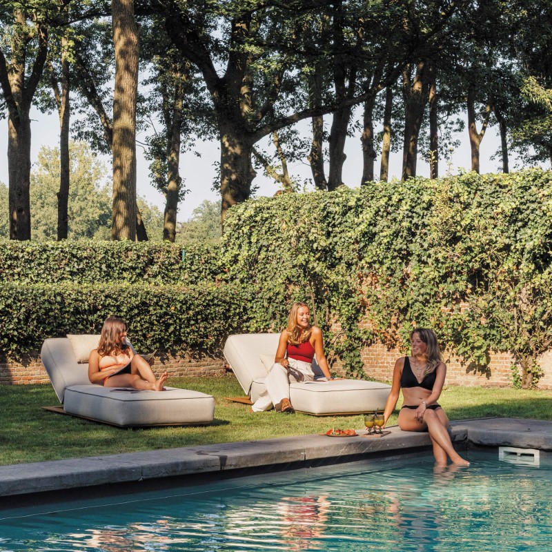 Bain de soleil en teck Juan | Confort haut de gamme & design chic