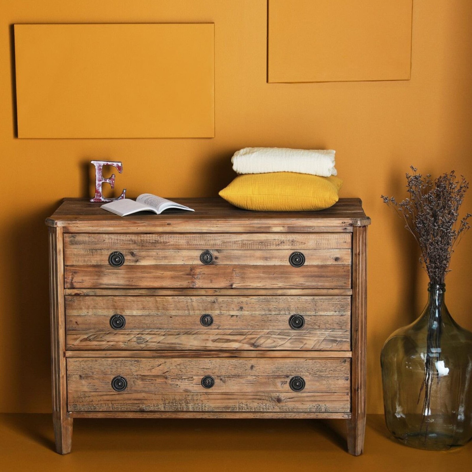 Commode vieux bois Sidonie en pin massif - Signature Commode vieux bois Sidonie en pin massif - Signature