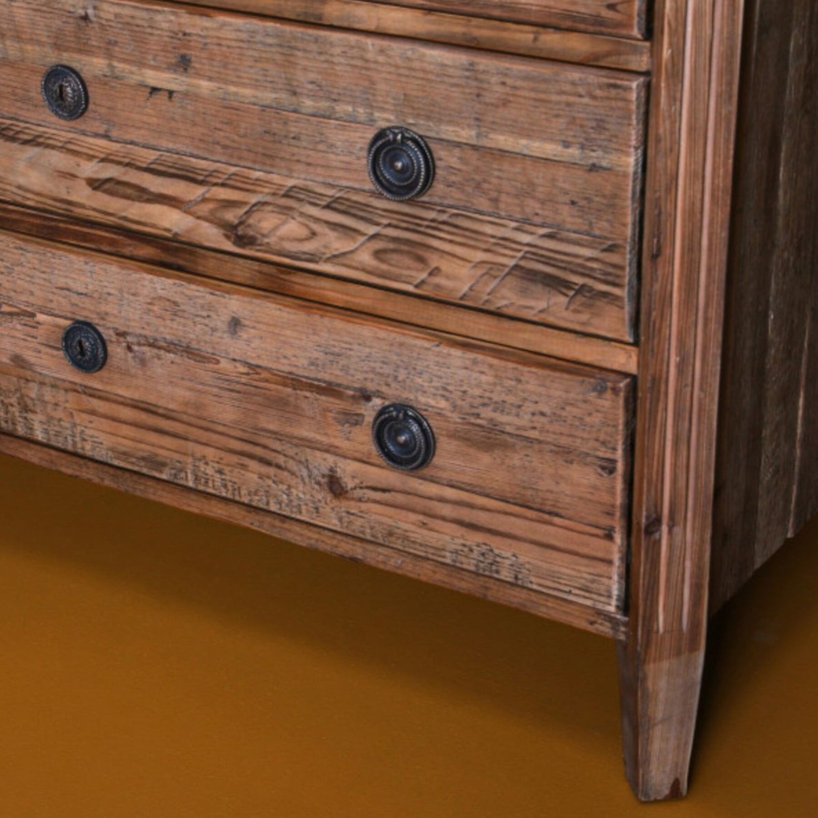 Commode vieux bois Sidonie en pin massif - Signature Commode vieux bois Sidonie en pin massif - Signature