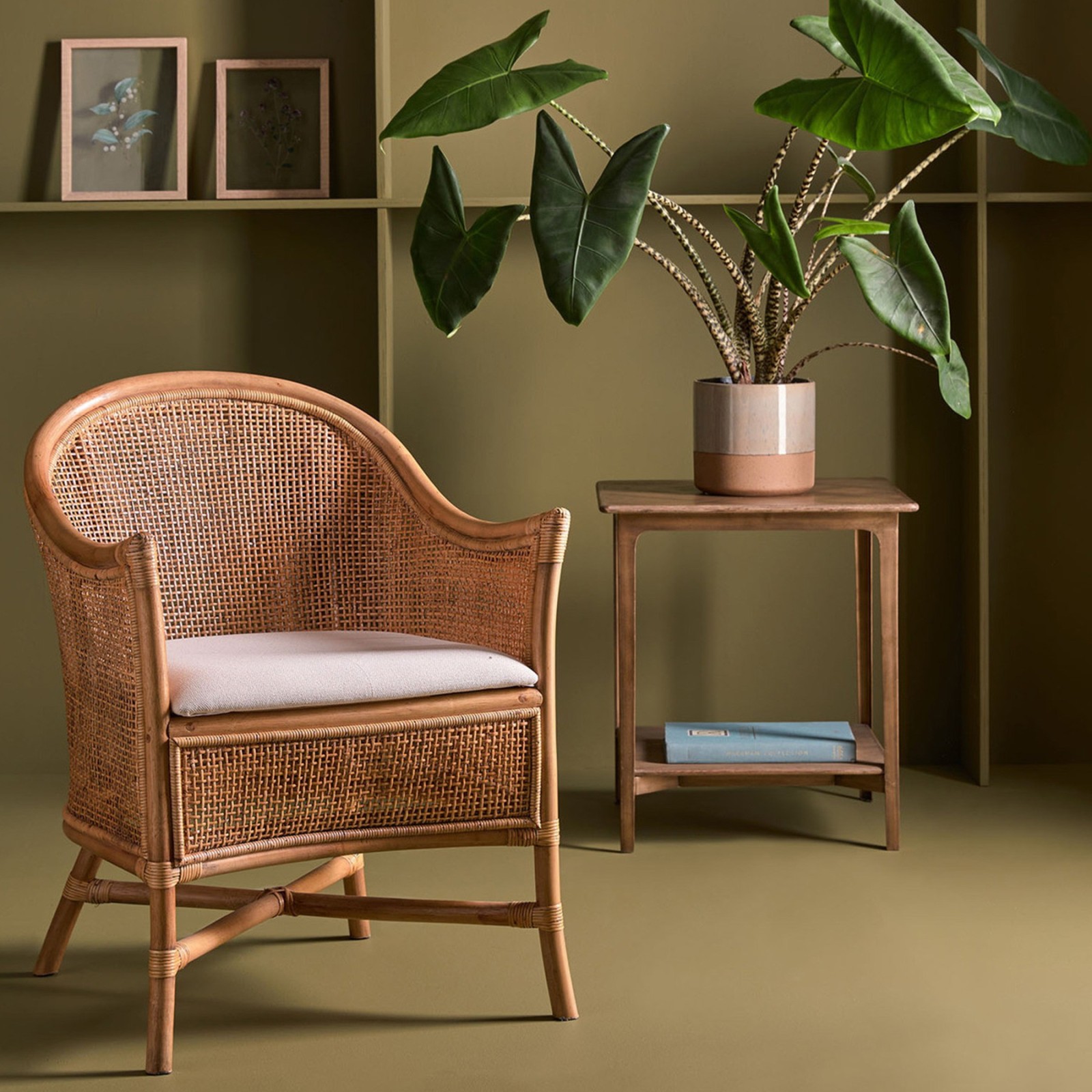 Fauteuil rotin avec coussin Maurice - Signature Fauteuil rotin avec coussin Maurice - Signature