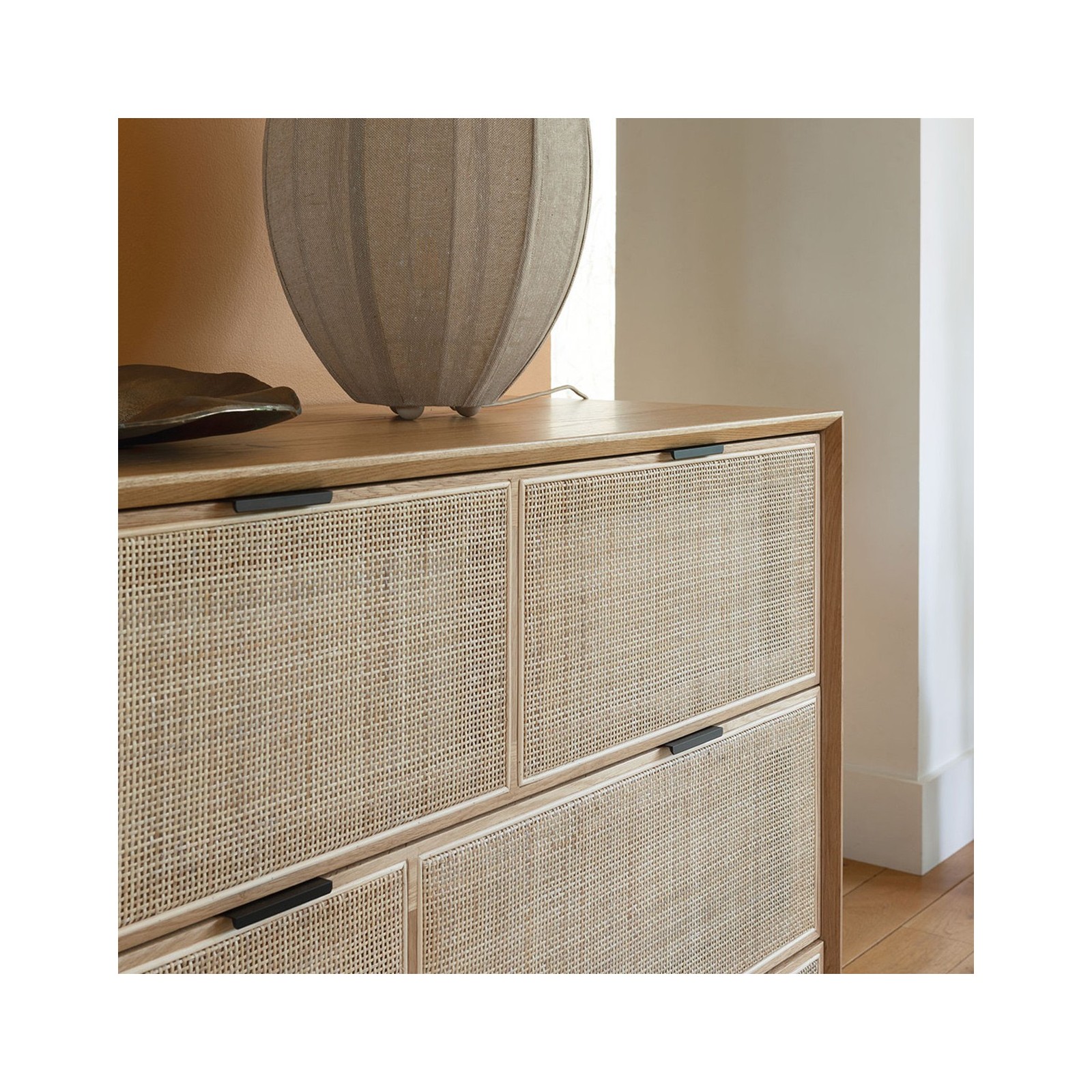 commode-augustin-ambiance-détails-1 commode-augustin-ambiance-détails-1