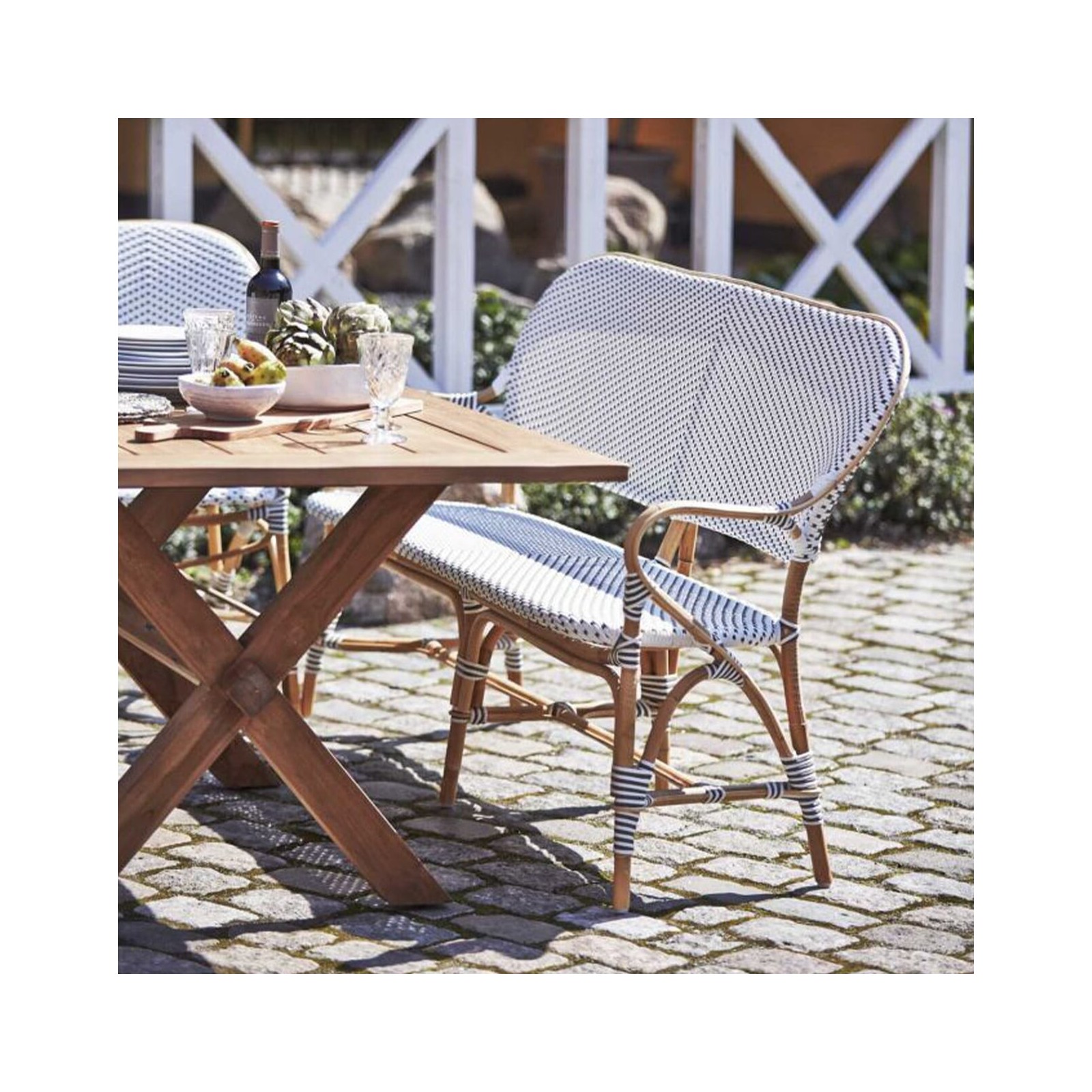 Table basse de jardin en teck massif 140 cm Julian Table basse de jardin en teck massif 140 cm Julian