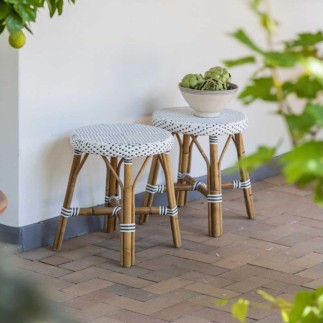 Tabouret en rotin naturel et résine tressée Simone