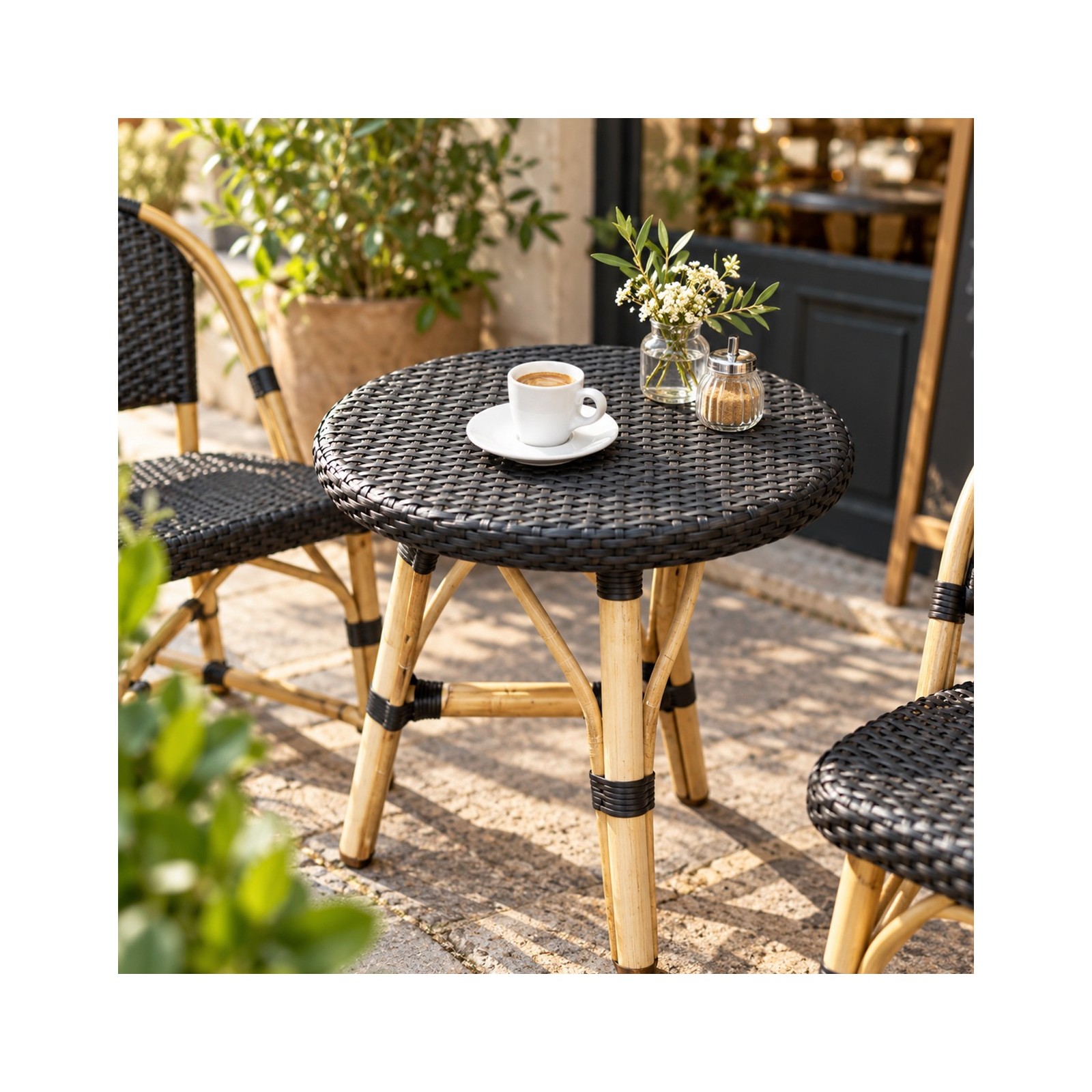 Tabouret en rotin naturel et résine tressée Simone
