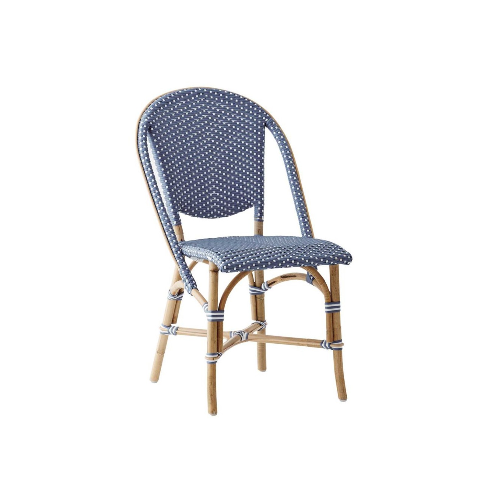 Chaise en rotin naturel et résine tressée empilable, Sofie Chaise en rotin naturel et résine tressée empilable, Sofie