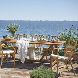 Meuble petite terrasse, balcon : fauteuil, chaise et table d'extérieur déco