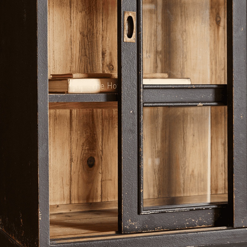 Bois de pin pour un style rustique et naturel
