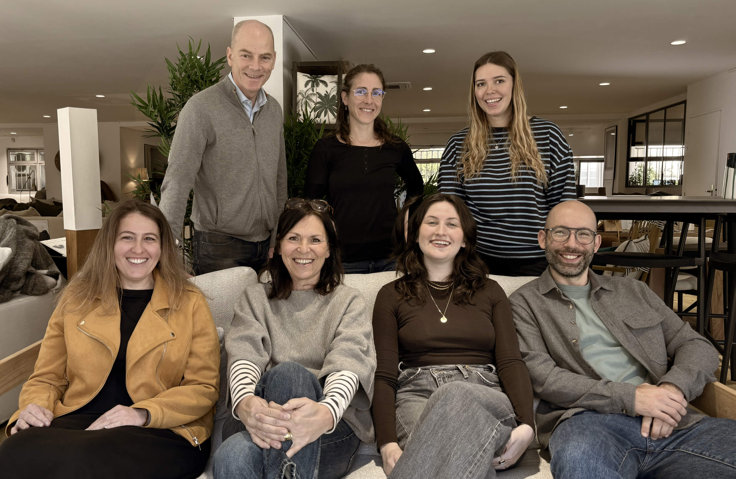 Equipe La Galerie du Teck au showroom de Marseille