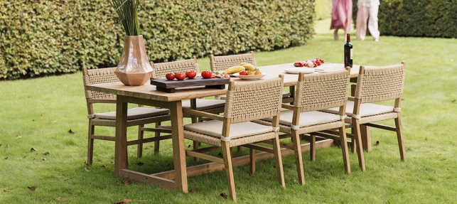 Comment choisir sa table en teck massif